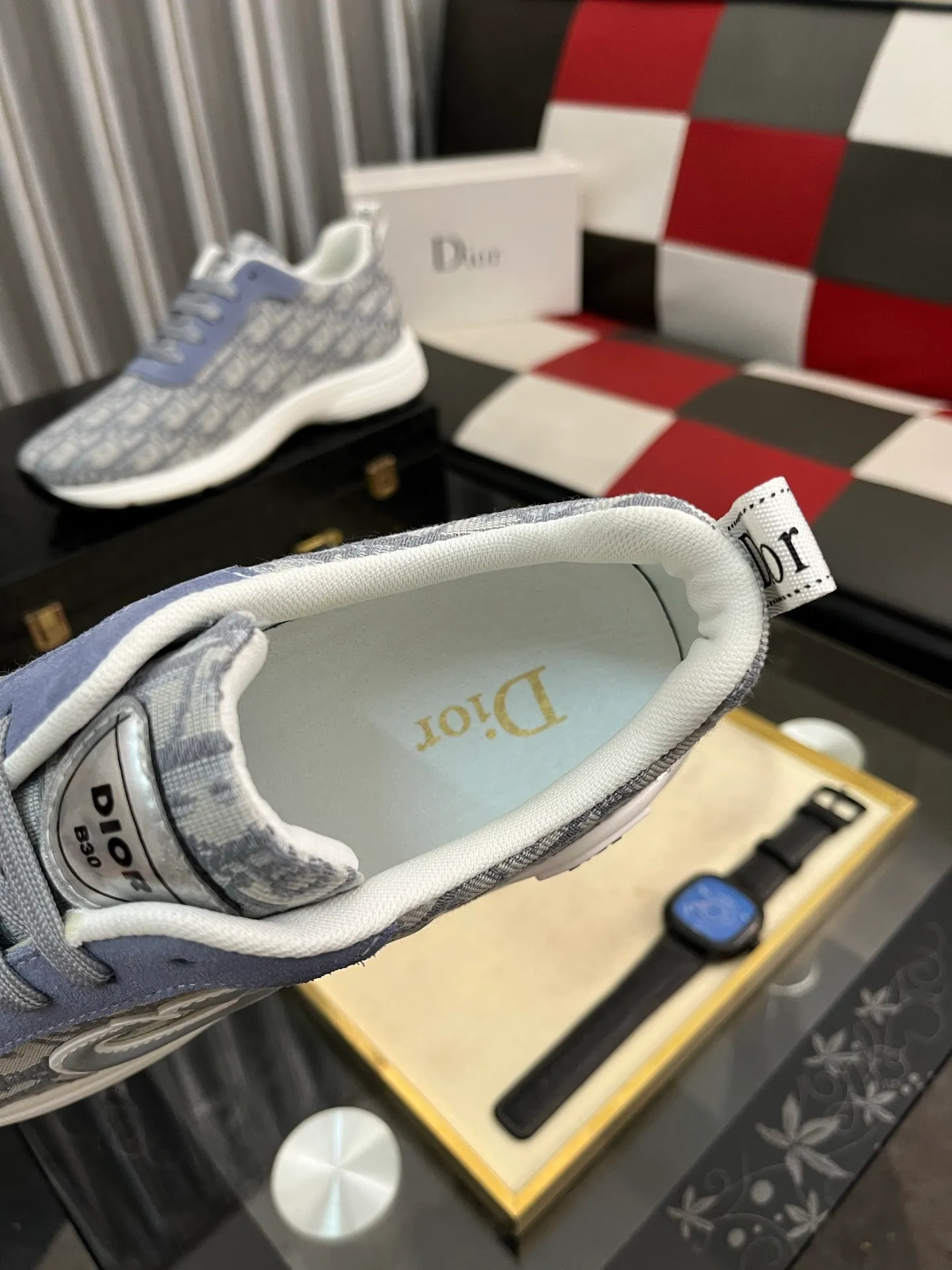 Men's Men's Shoes 💰440⌚️⌚️[Dior] Dior's new casual men's shoes are launched in Hong Kong counters. Official website 1:1 production. Original Italian materials. Designed by European and American masters. Perfect shape to create counter quality. Solid color rubber wear-resistant outsole and classic dazzling head! Super versatile and very comfortable. High-end without losing taste, fashionable and novel! ! Absolute focus! Code number: 38-445️⃣Colors available